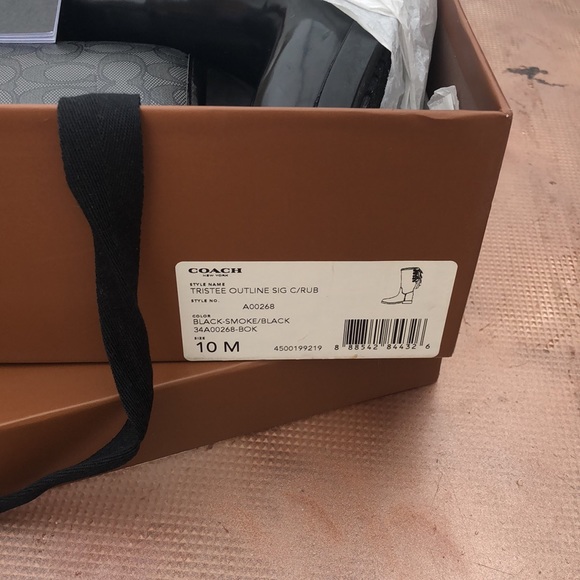 New Coach ‘Tristee’ Outline Signature Rainboots - Picture 6 of 7